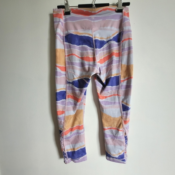 Lululemon leggings - Picture 3 of 8